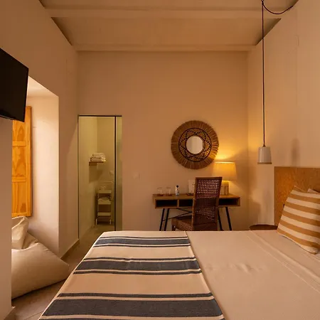 Victoria - By Atico73 (adults Only) * Medina-Sidonia